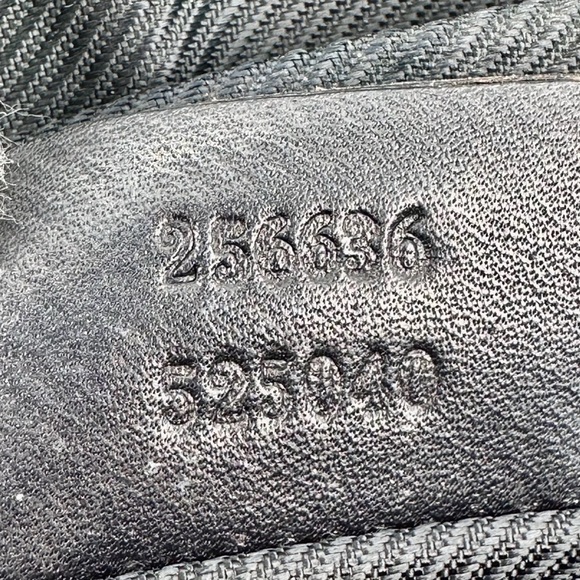 Gucci Pouch - Picture 5 of 5